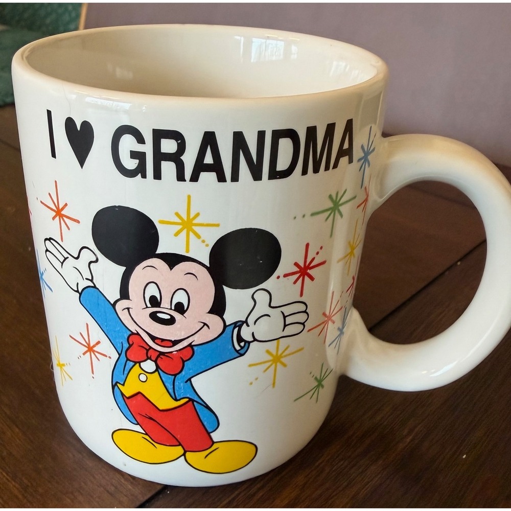 Vintage Disney Mickey Mouse I Heart Grandma Mug Walt Disney World Castle Ceramic